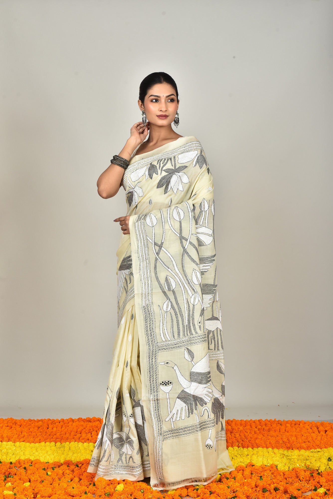 TUSSAR SILK KANTHA SAREE Thumbnail