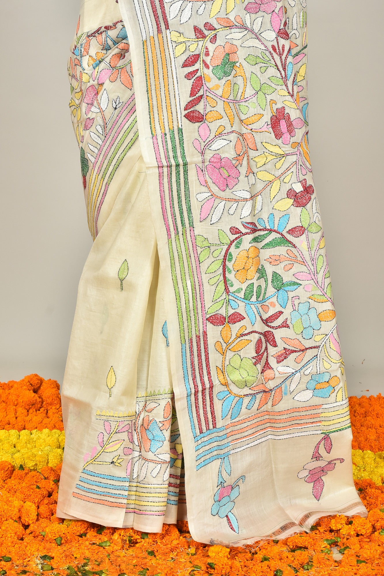 TUSSAR SILK KANTHA SAREE Thumbnail