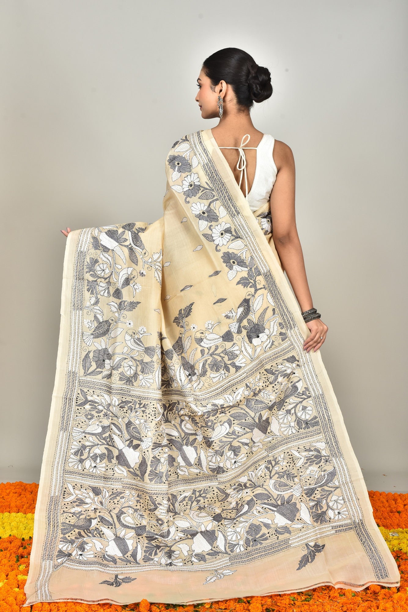 TUSSAR SILK KANTHA SAREE Thumbnail