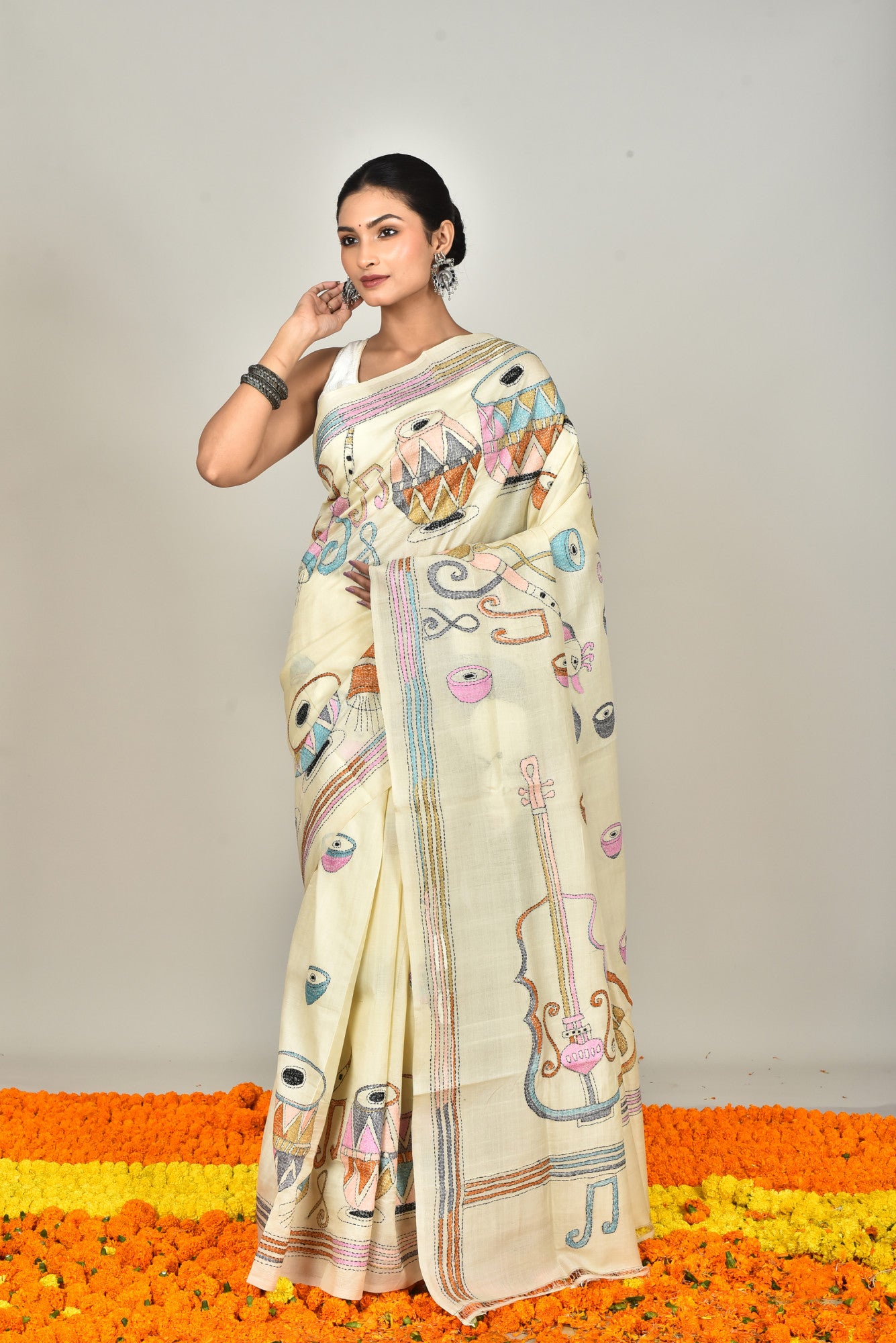 TUSSAR SILK KANTHA SAREE Thumbnail