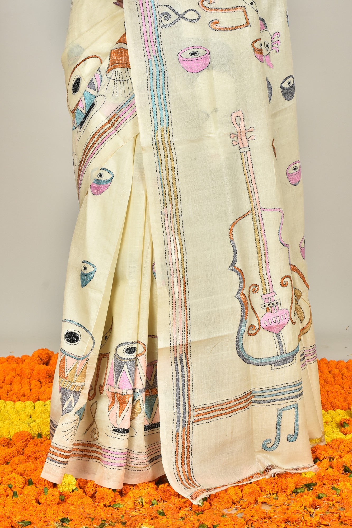 TUSSAR SILK KANTHA SAREE Thumbnail