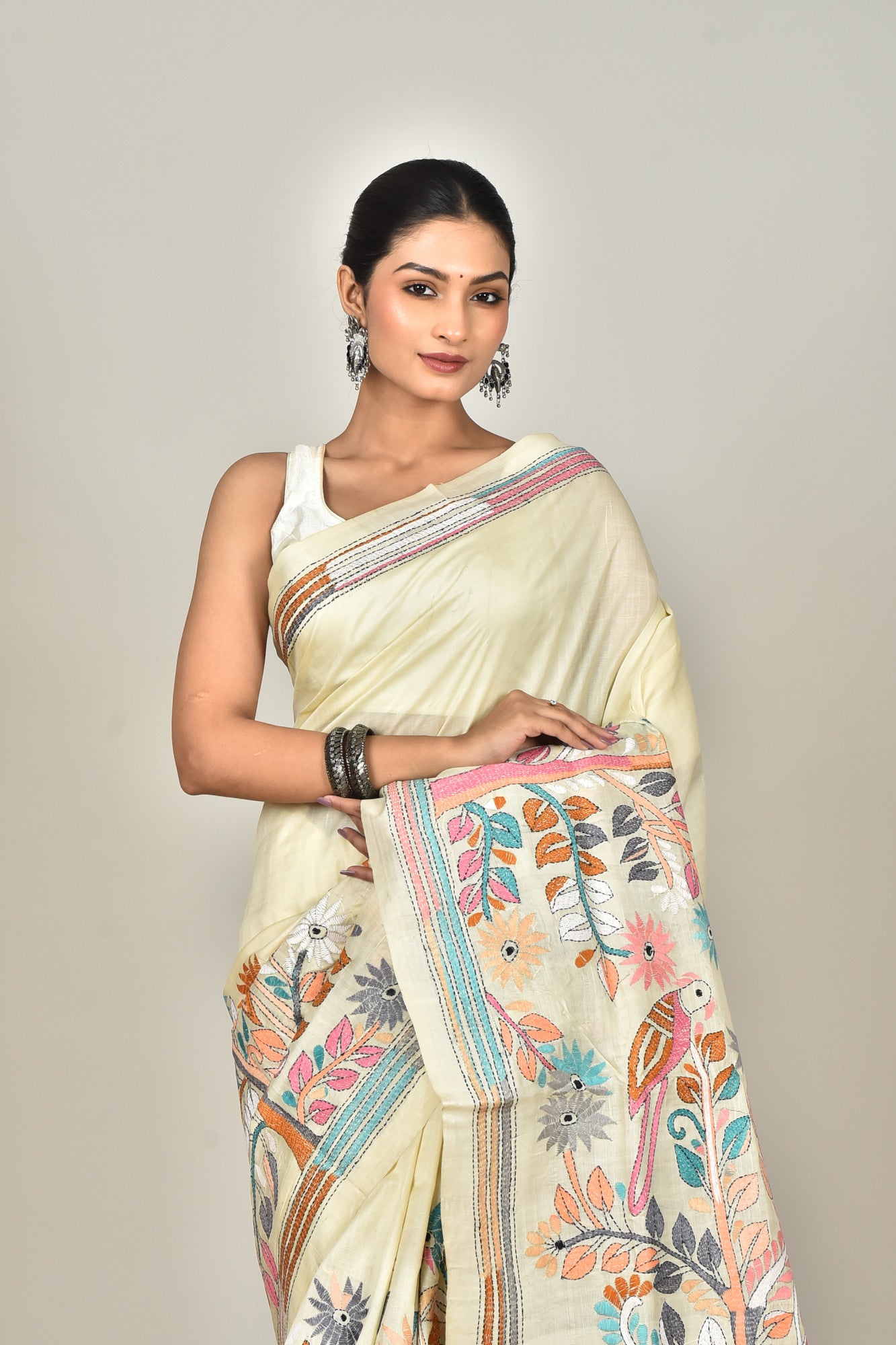 TUSSAR SILK KANTHA SAREE Thumbnail