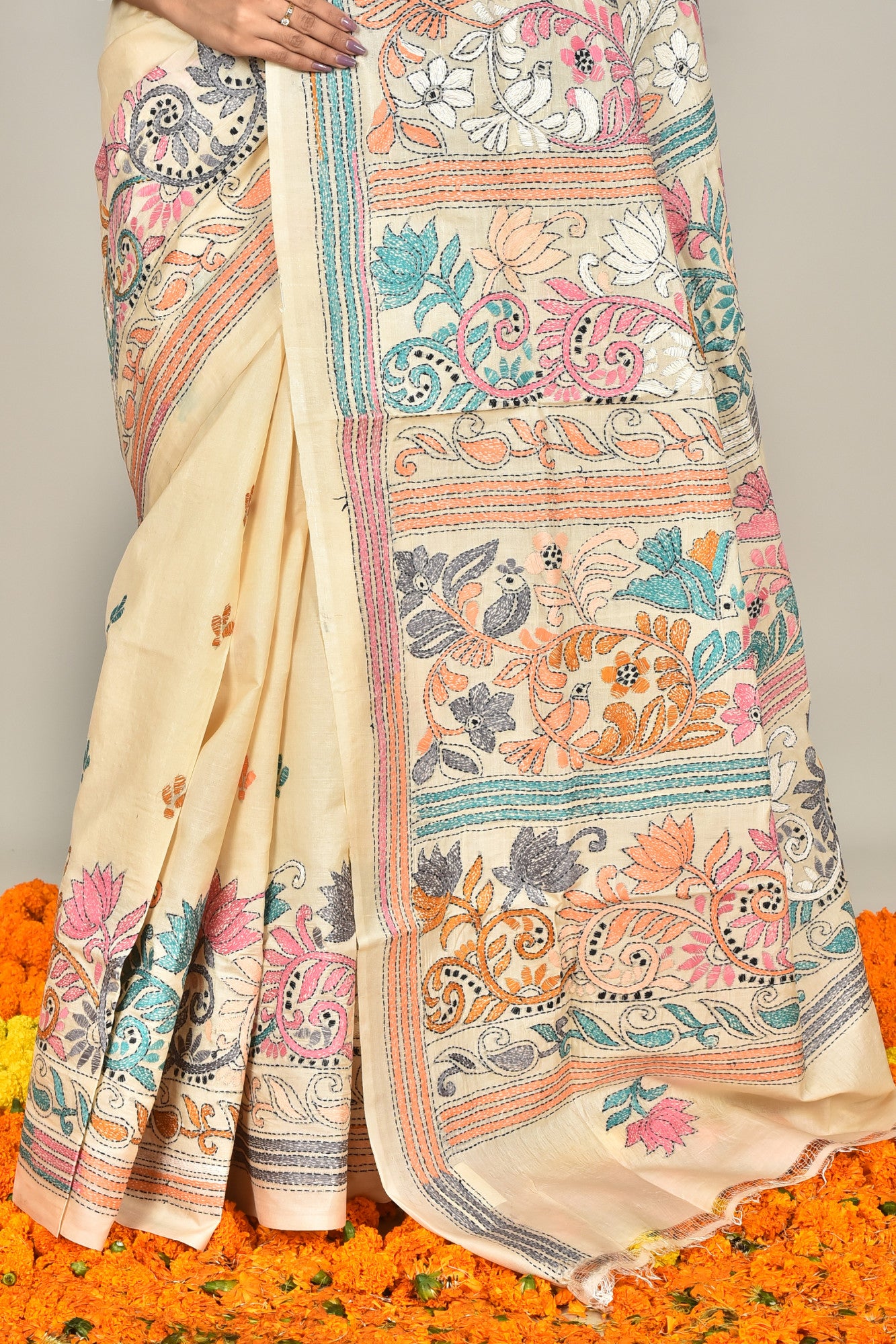TUSSAR SILK KANTHA SAREE Thumbnail