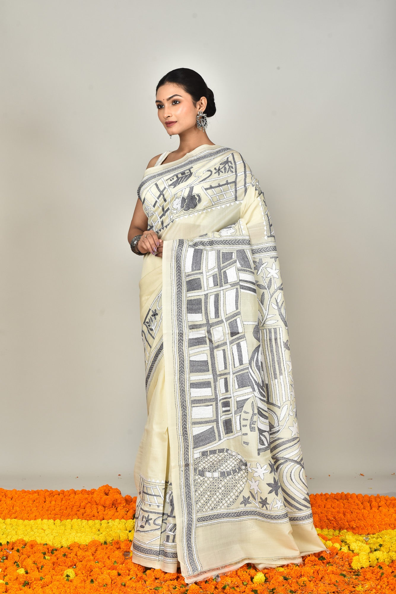TUSSAR SILK KANTHA SAREE Thumbnail