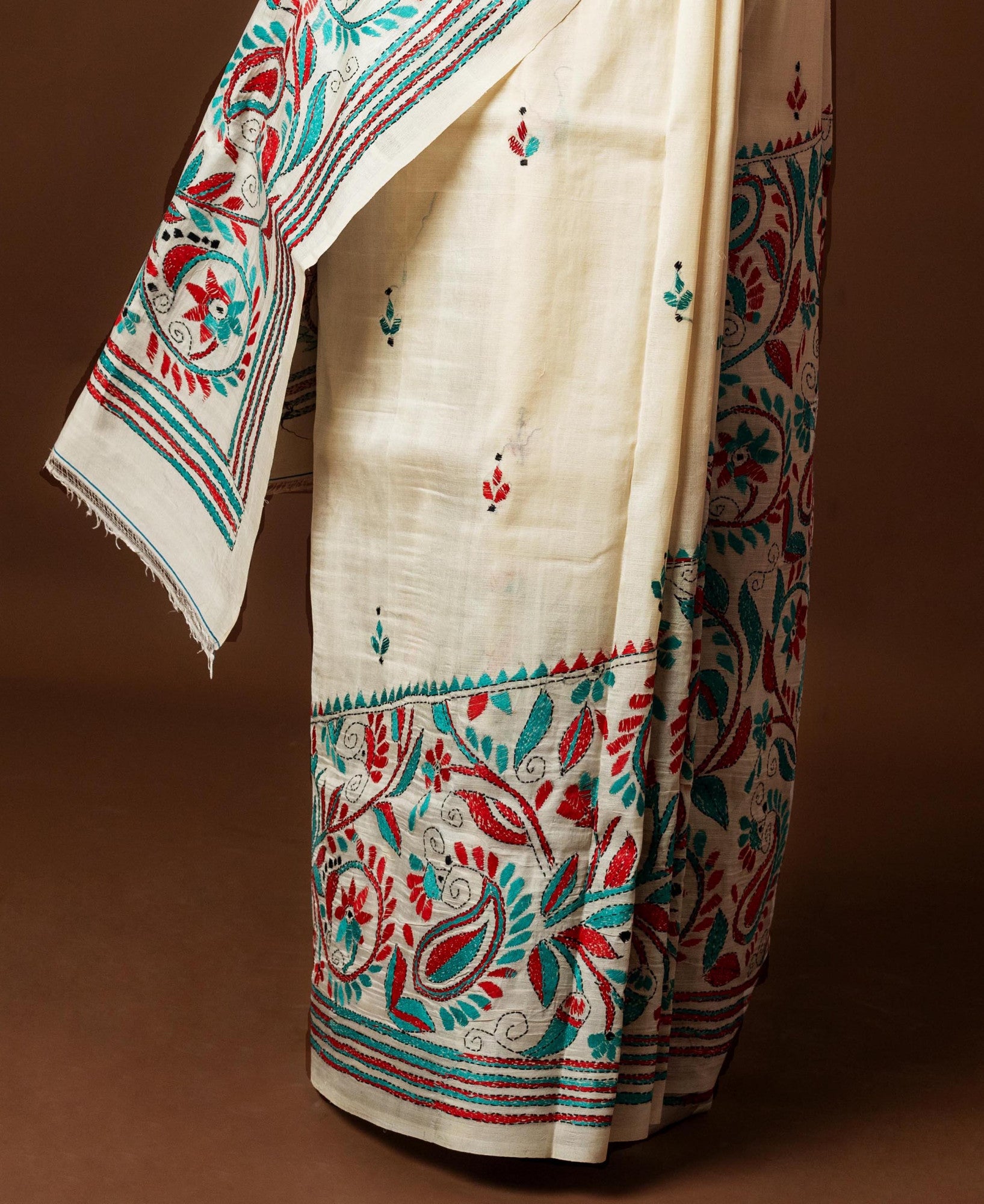 Tussar Silk Kantha Saree Thumbnail