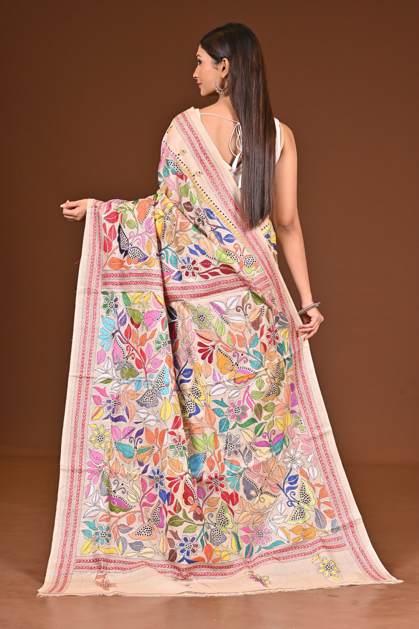 TUSSAR  SILK KANTHA SAREE Thumbnail