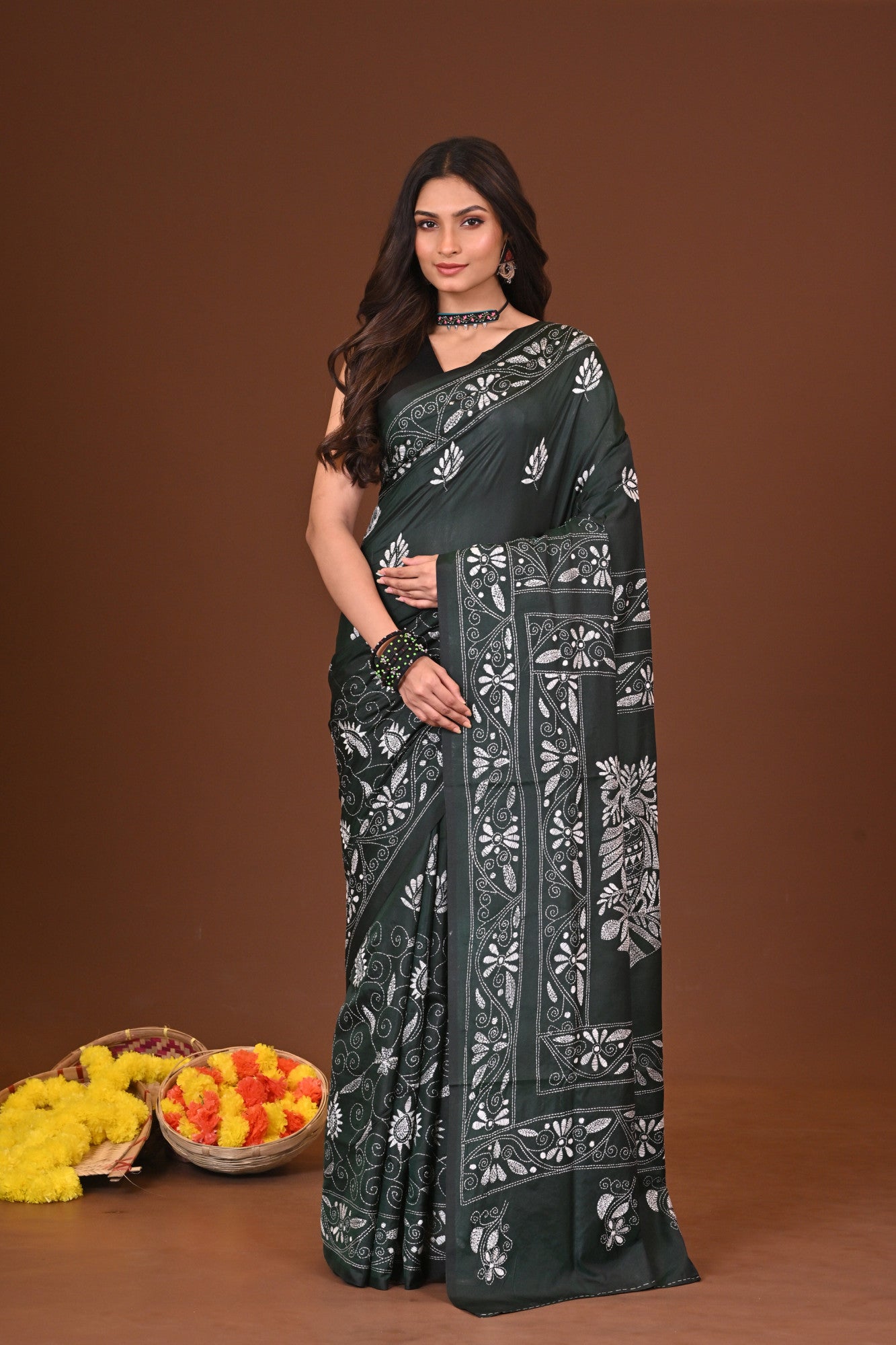 VRINDA BLENDED SILK KANTHA SAREE Thumbnail
